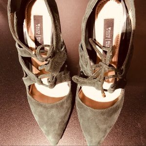 White House Black Market Shoes 🌿